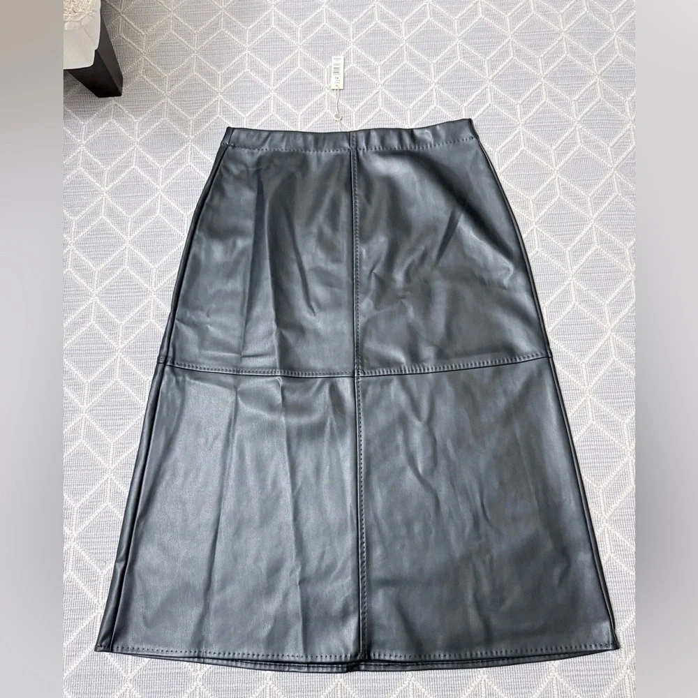 Women’s Max Studio Black Faux Leather A Line Skirt